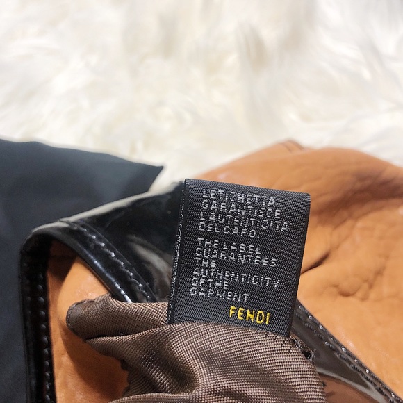 FENDI 2000’s B Nappa Vernice Bag - Picture 5 of 6